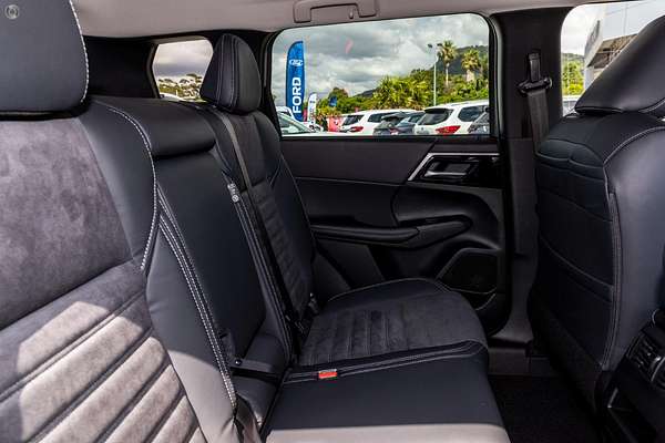 2025 Mitsubishi Outlander Aspire ZM