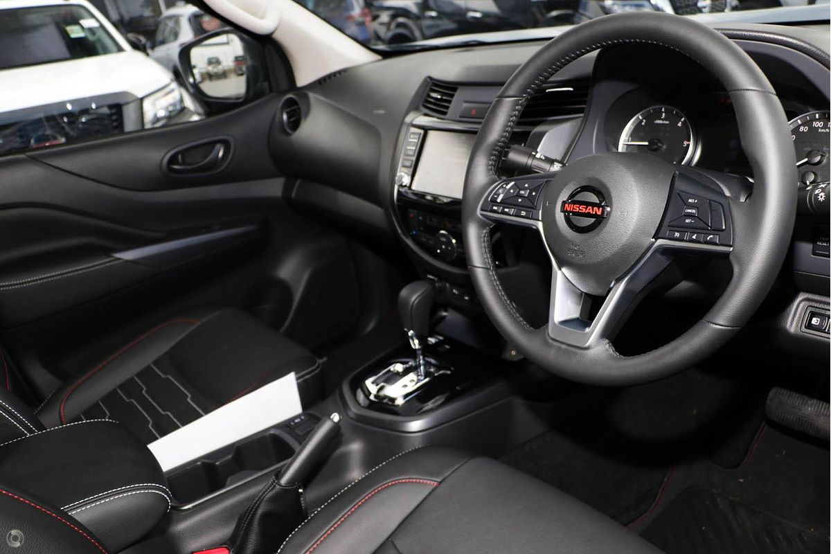 2025 Nissan Navara PRO-4X D23