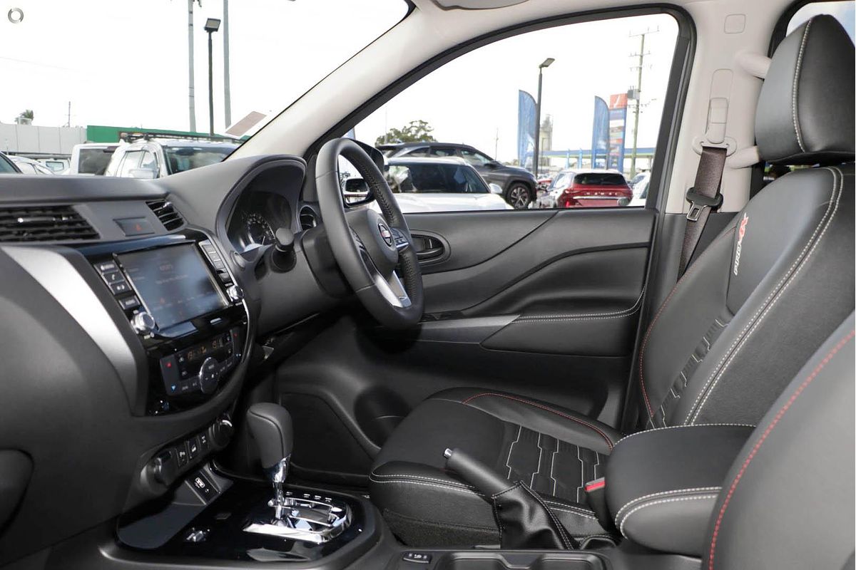 2025 Nissan Navara PRO-4X D23