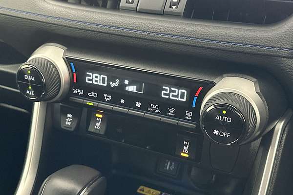 2024 Toyota RAV4 XSE AXAH52R