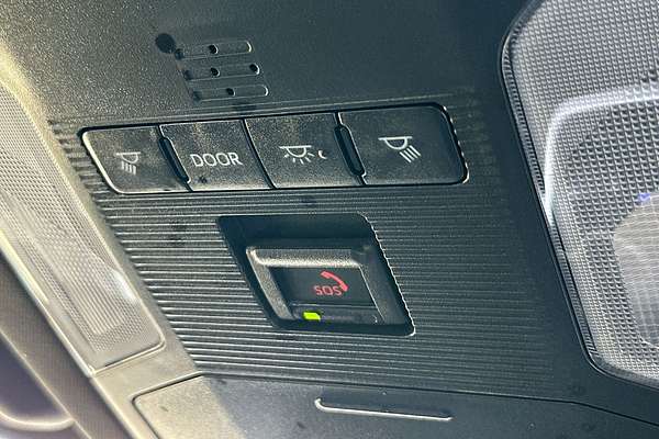 2024 Toyota RAV4 XSE AXAH52R