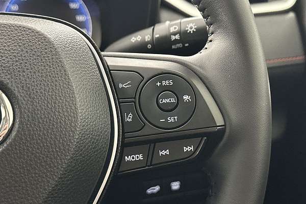 2024 Toyota RAV4 Edge AXAH54R