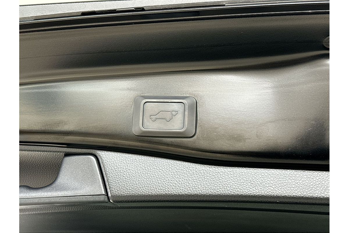 2024 Toyota RAV4 Edge AXAH54R