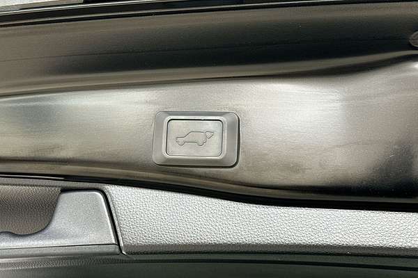 2024 Toyota RAV4 Edge AXAH54R