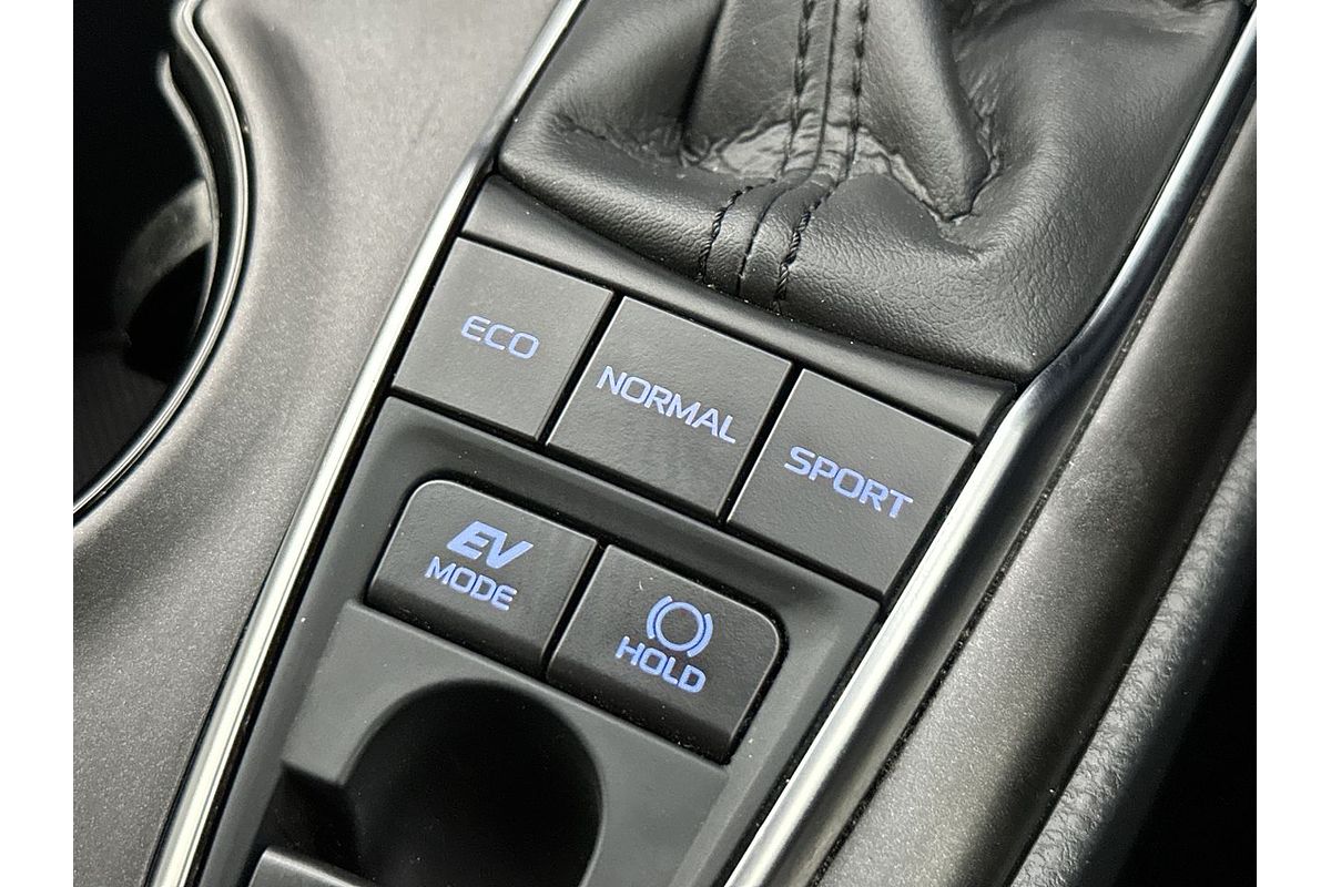 2024 Toyota Camry Ascent AXVH70R