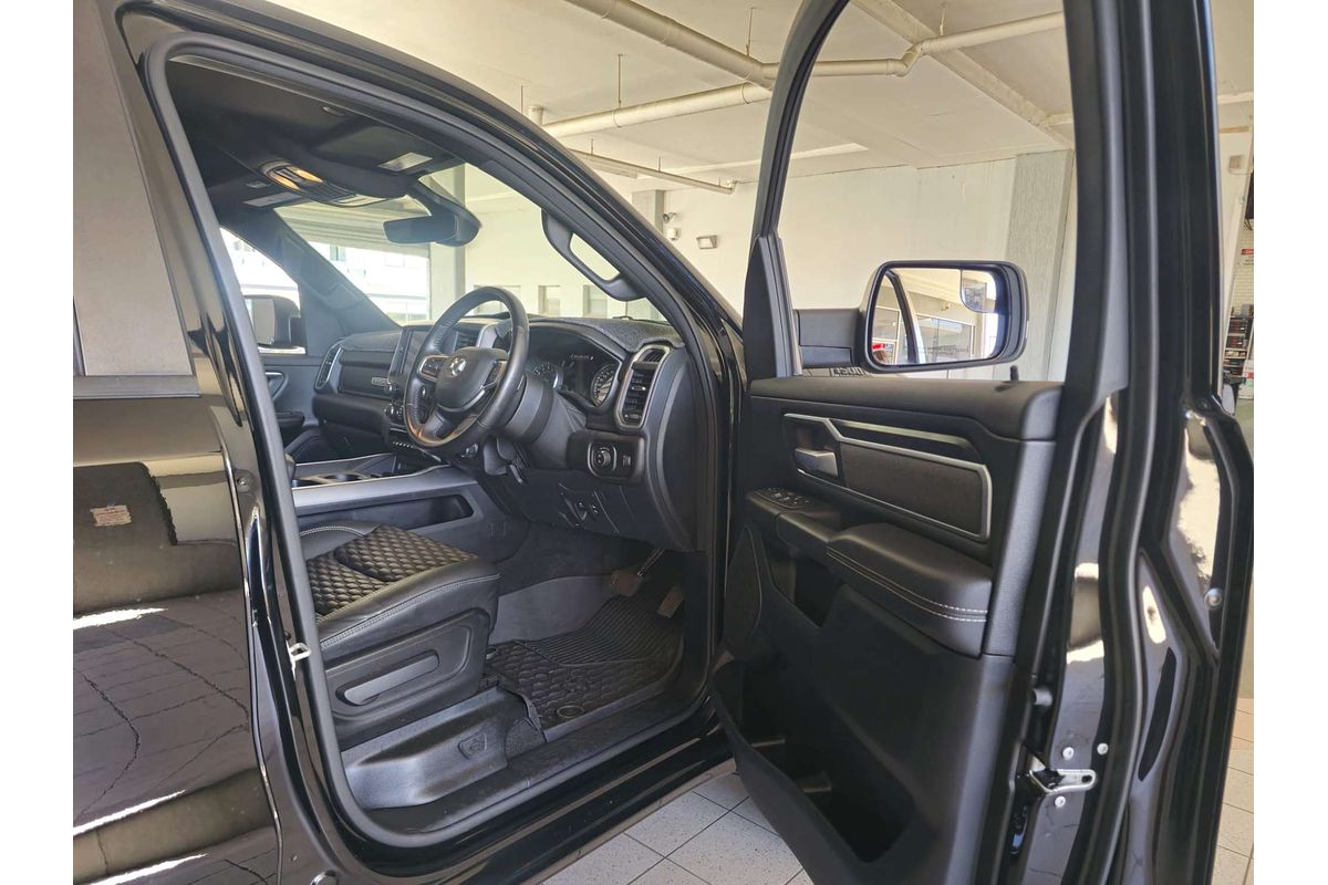 RAM 1500 BIG HORN 11  SWB 4x4 MY22 UTILITY