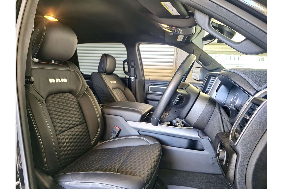 RAM 1500 BIG HORN 11  SWB 4x4 MY22 UTILITY