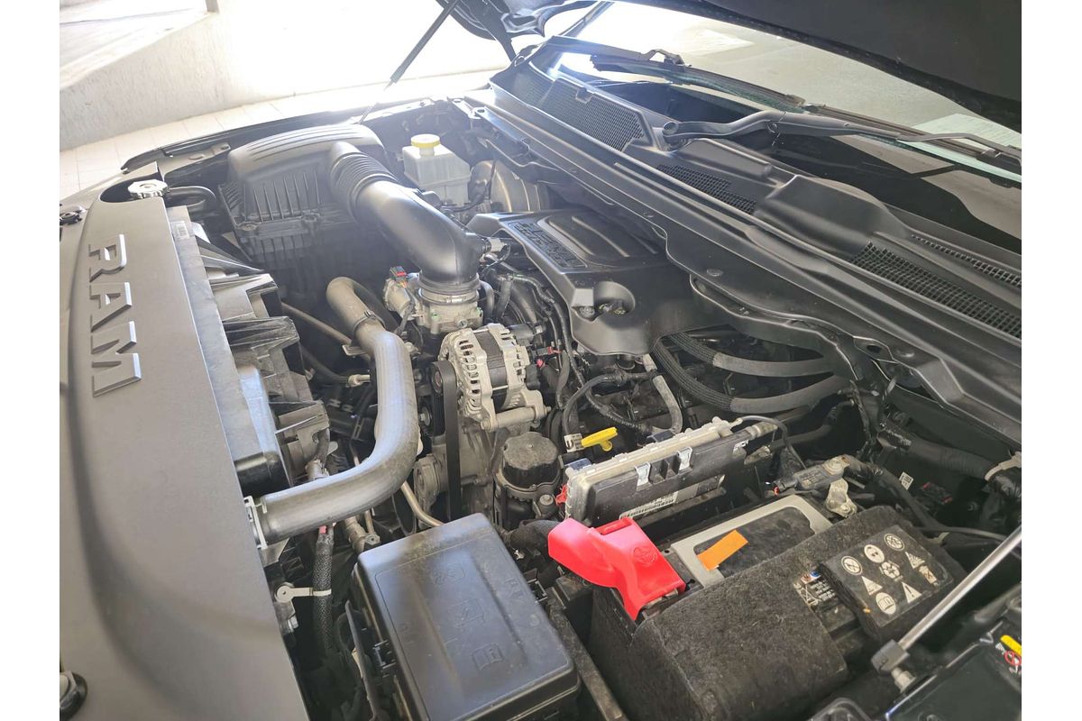 RAM 1500 BIG HORN 11  SWB 4x4 MY22 UTILITY