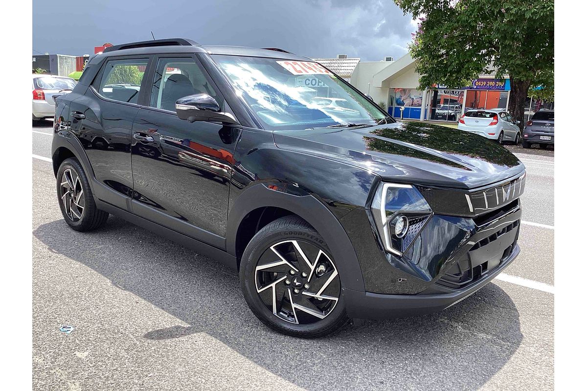 2025 Mahindra XUV3XO AX7L