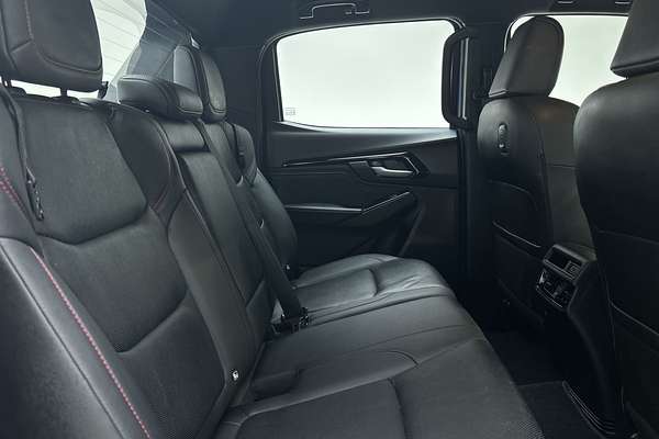 2022 Isuzu D-MAX X-TERRAIN 4X4