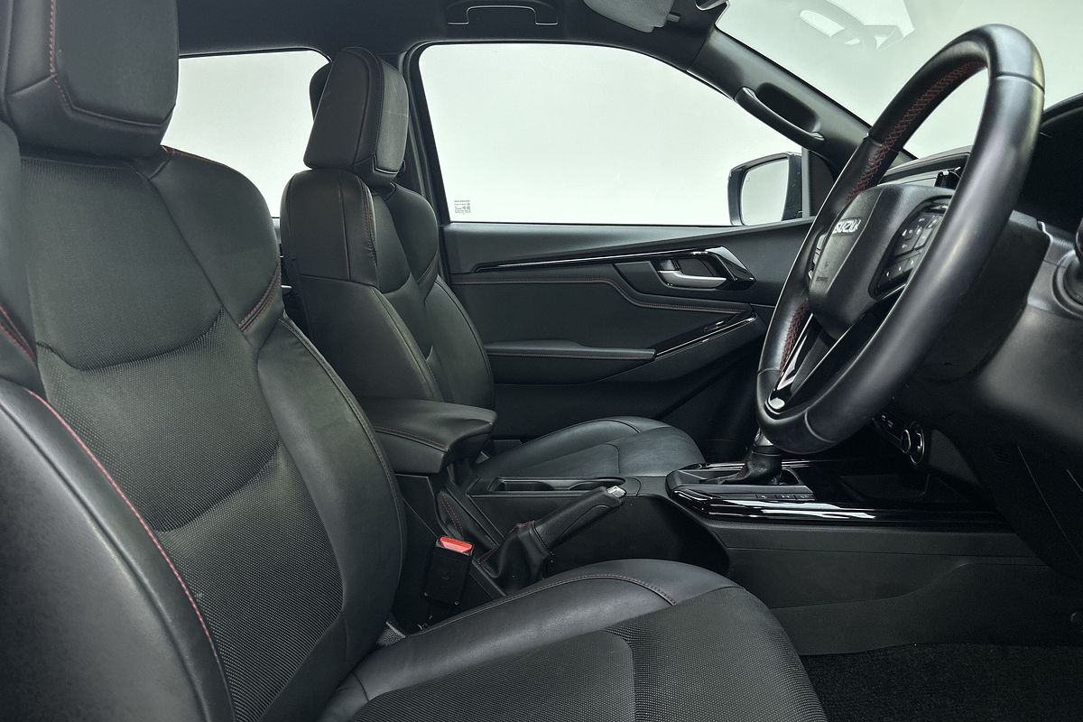 2022 Isuzu D-MAX X-TERRAIN 4X4