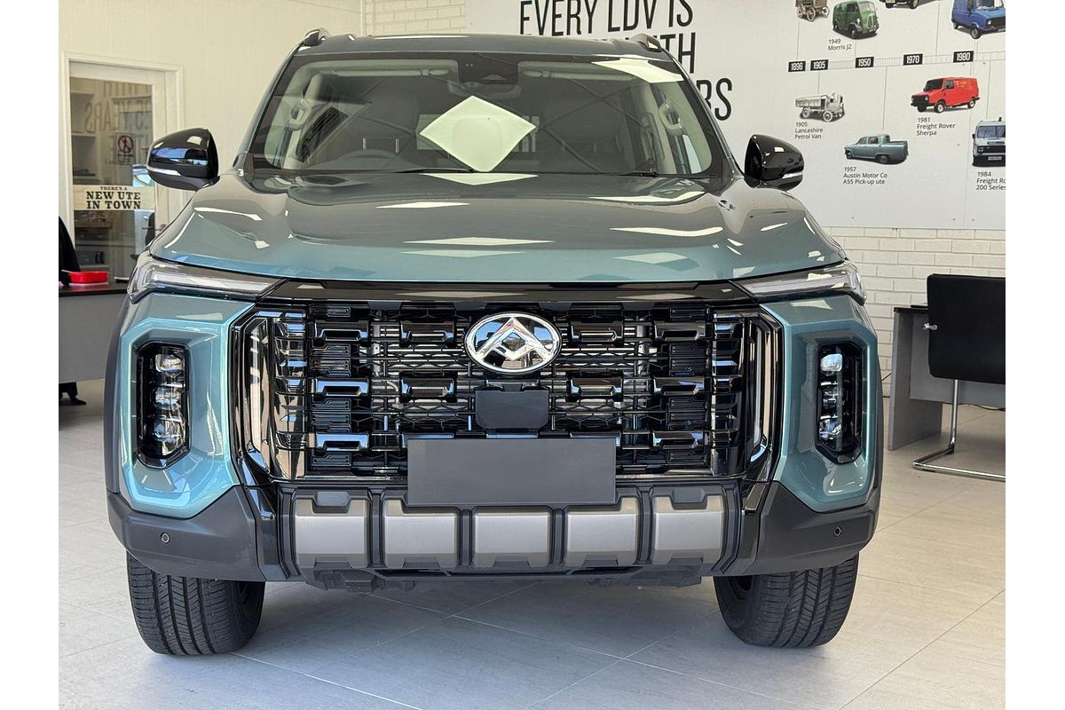 2025 LDV D90 Executive SV9A