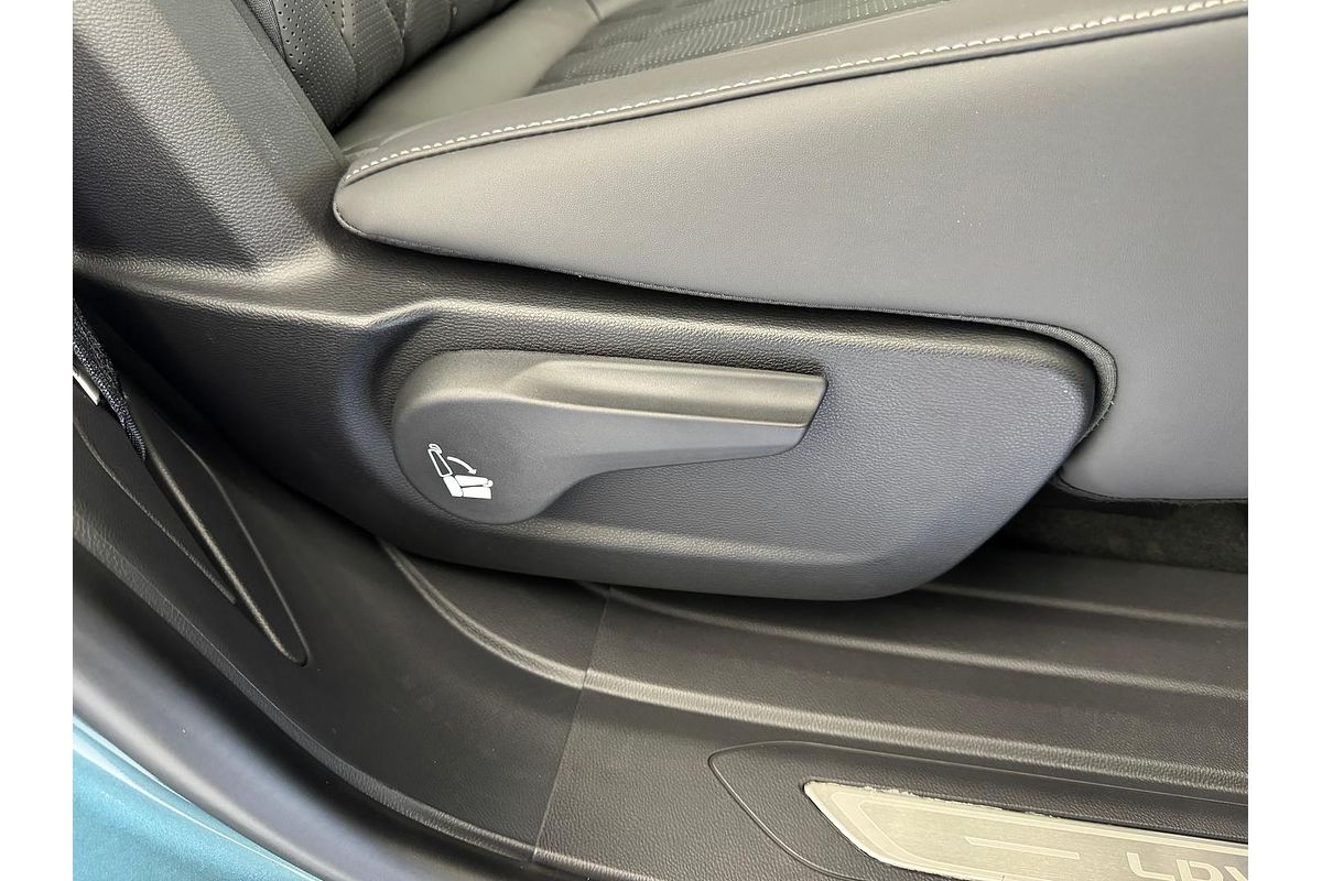 2025 LDV D90 Executive SV9A