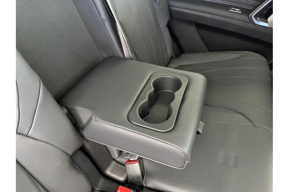 2025 LDV D90 Executive SV9A