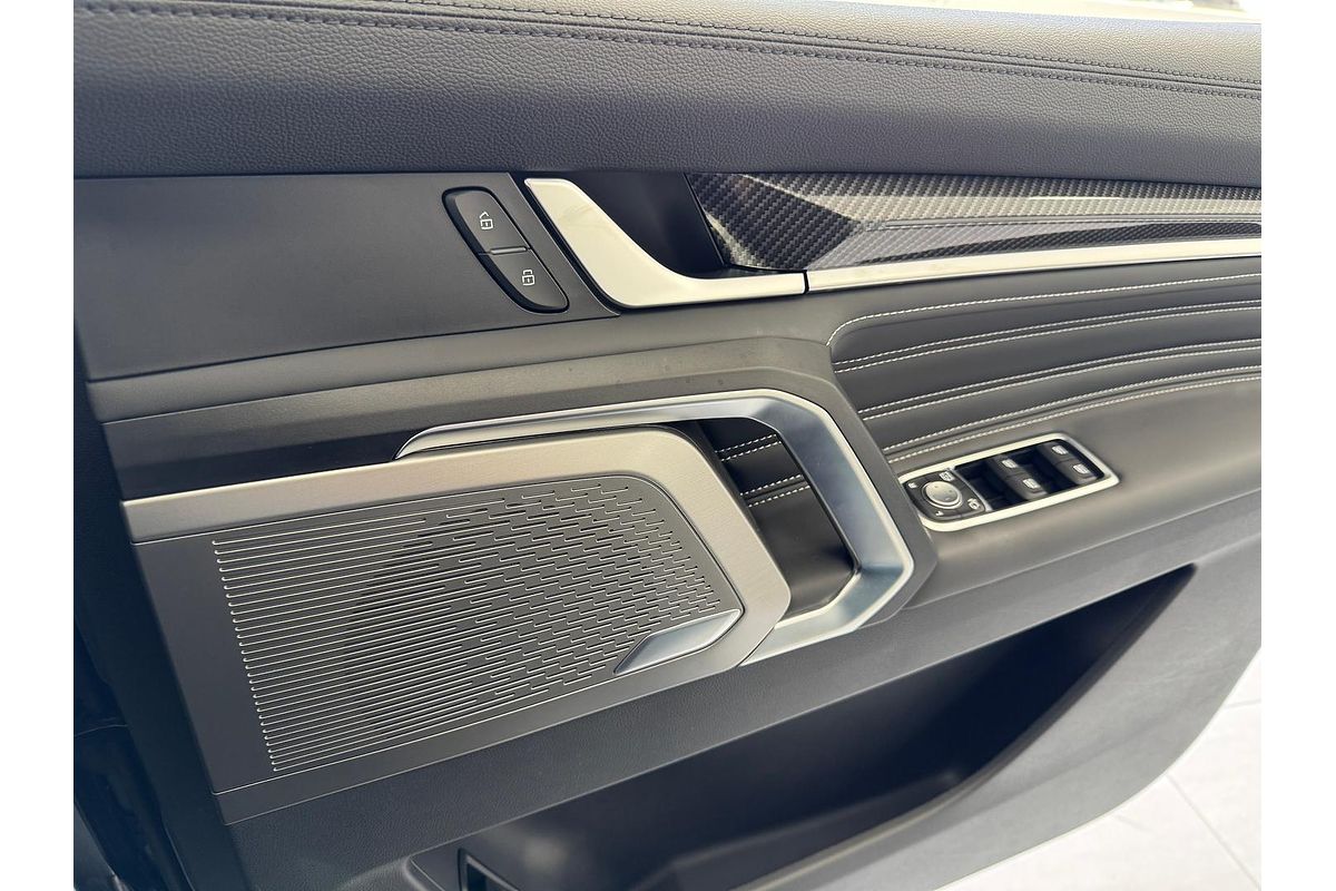 2025 LDV D90 Executive SV9A