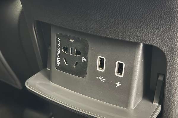 2025 LDV D90 Executive SV9A