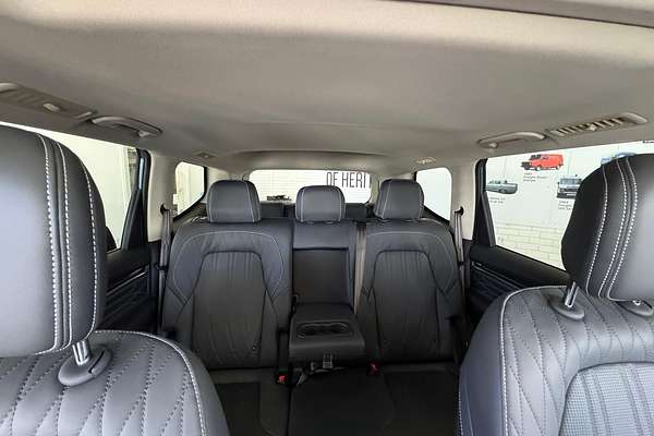 2025 LDV D90 Executive SV9A