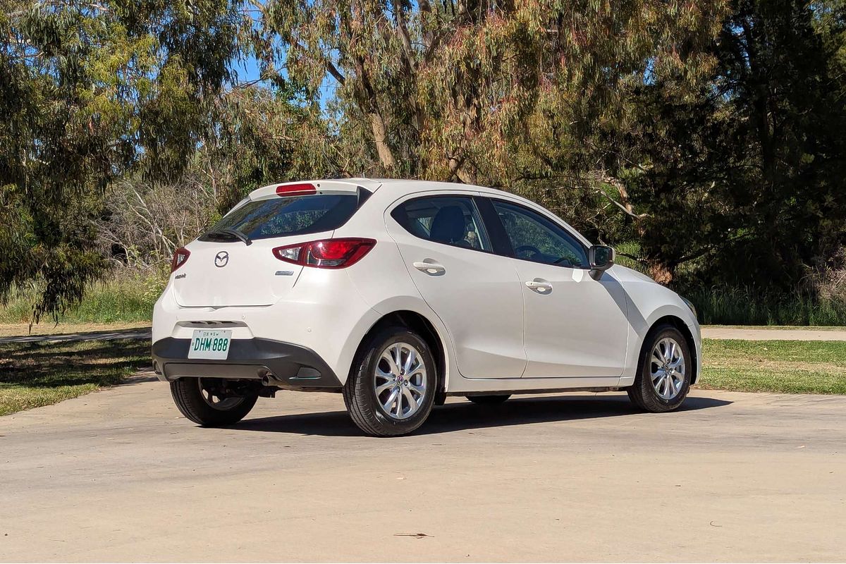 2017 Mazda 2 Maxx DJ Series