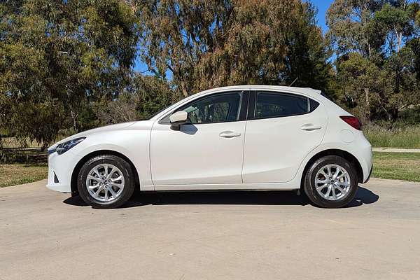 2017 Mazda 2 Maxx DJ Series