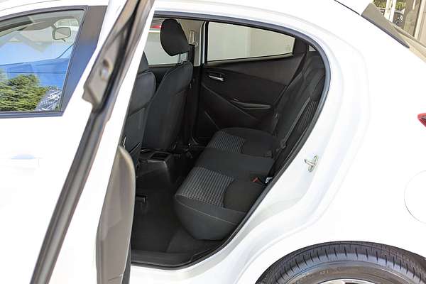 2017 Mazda 2 Maxx DJ Series