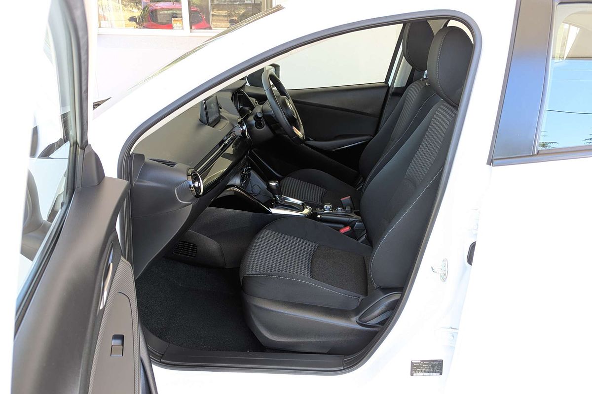 2017 Mazda 2 Maxx DJ Series