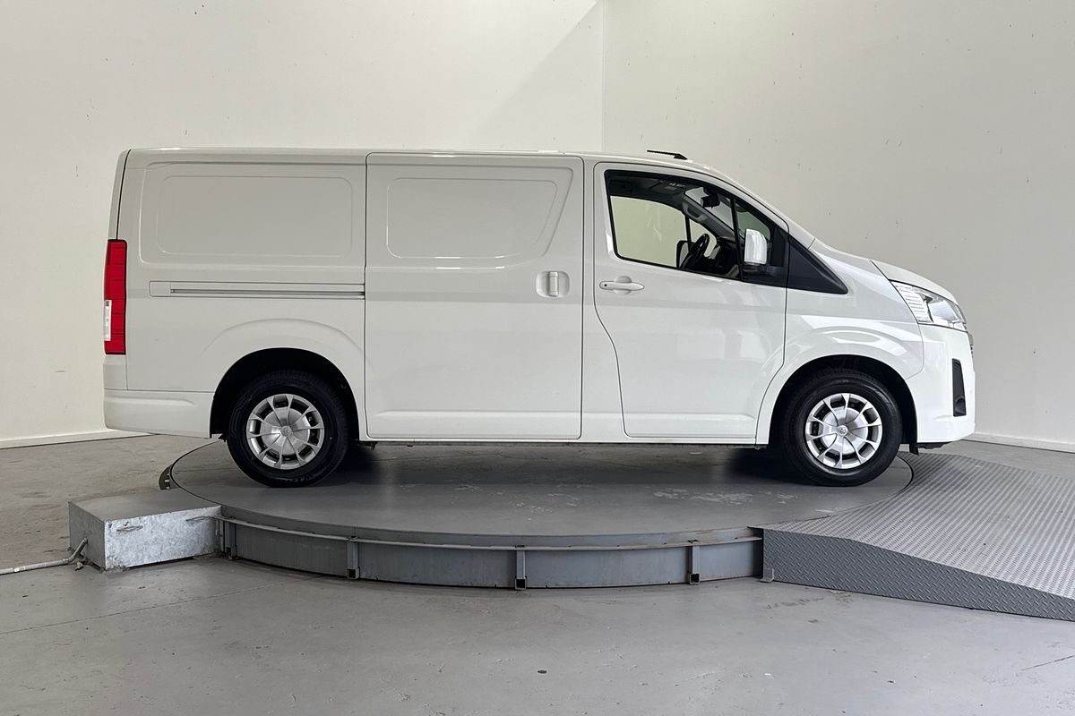 2024 Toyota Hiace GDH300R LWB
