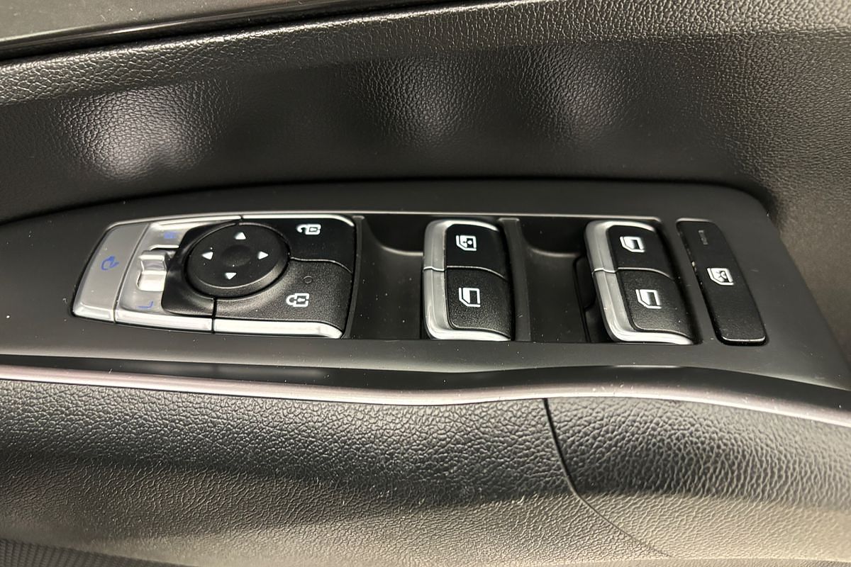 2022 Kia Sorento Sport MQ4