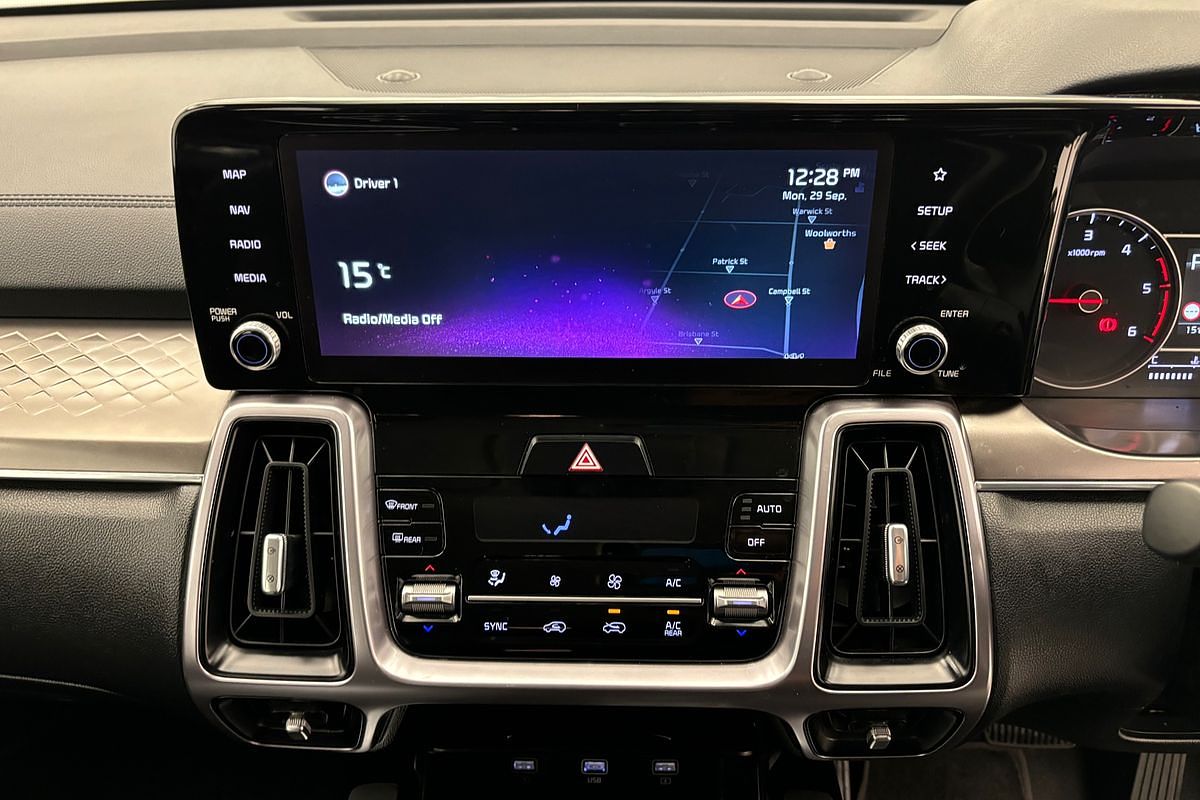 2022 Kia Sorento Sport MQ4