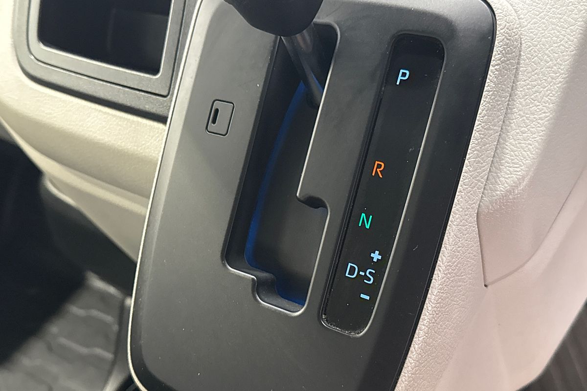 2024 Toyota Hiace GDH300R LWB