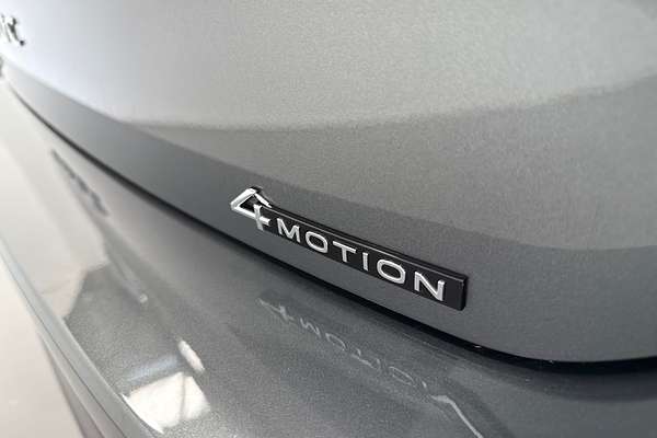 2024 Volkswagen T-Roc 140TSI R-Line D11