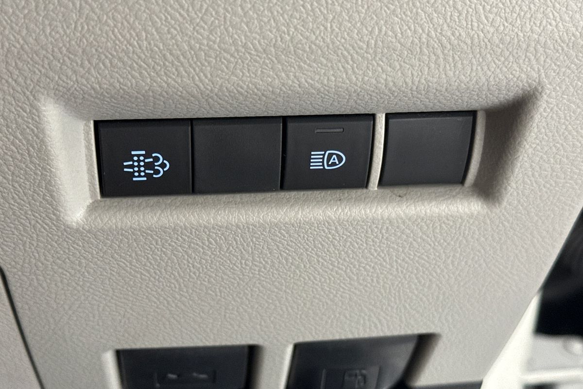 2024 Toyota Hiace GDH300R LWB