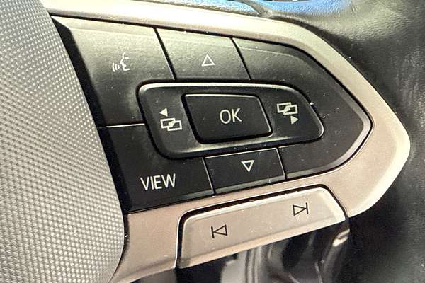 2024 Volkswagen T-Roc 140TSI R-Line D11