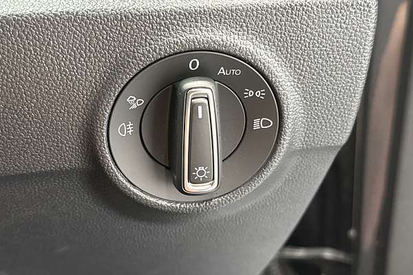 2024 Volkswagen T-Roc 140TSI R-Line D11