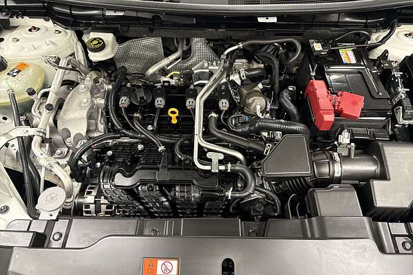 2023 Mitsubishi Outlander ES ZM