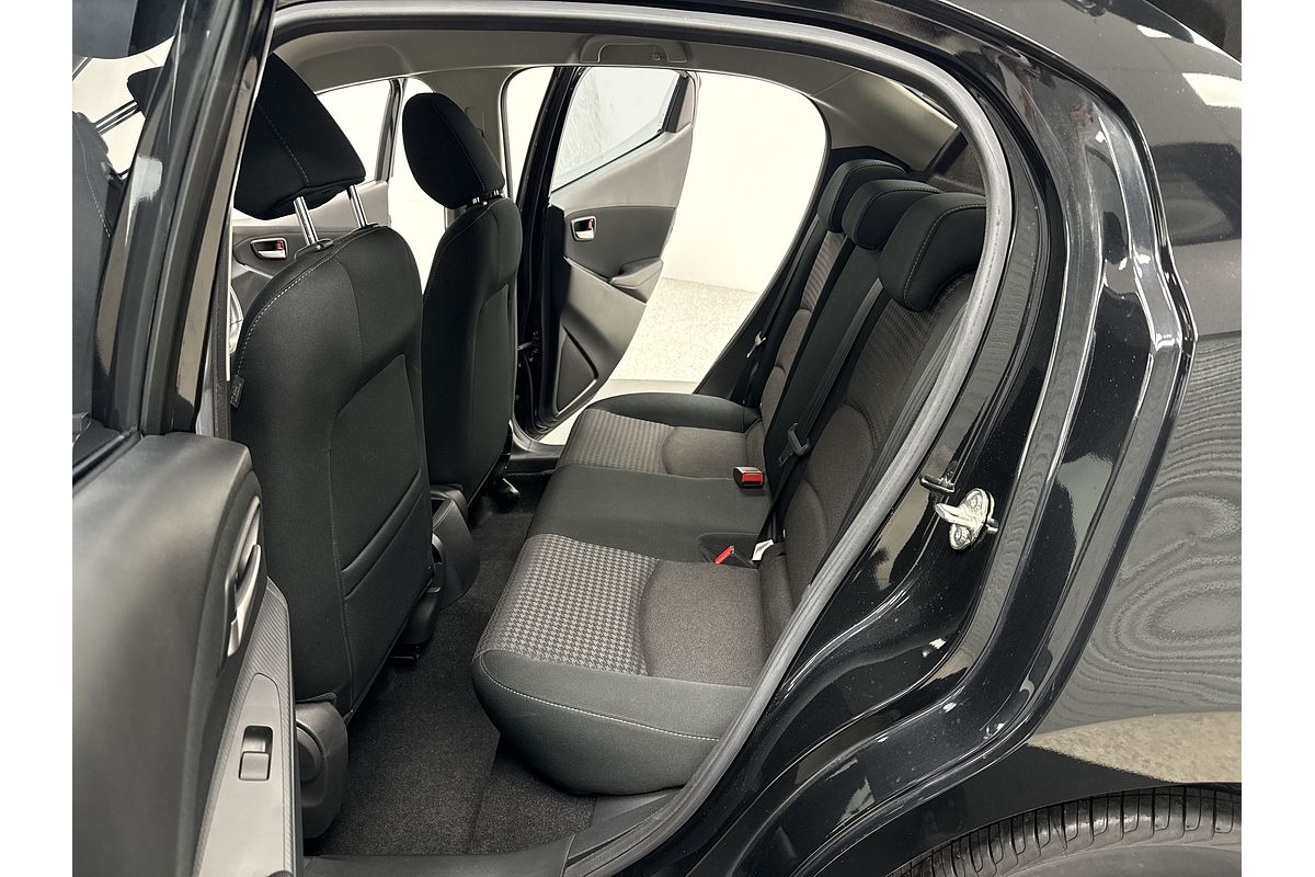 2017 Mazda 2 Maxx DJ Series