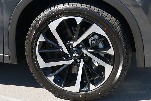 2024 Mitsubishi Outlander PHEV Exceed ZM