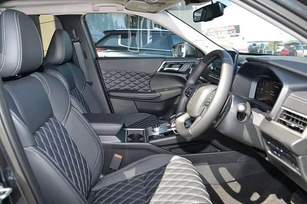 2024 Mitsubishi Outlander PHEV Exceed ZM