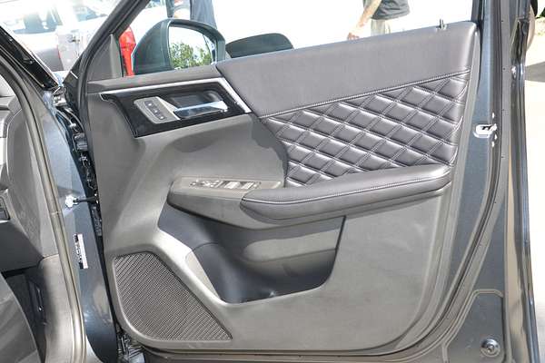 2024 Mitsubishi Outlander PHEV Exceed ZM