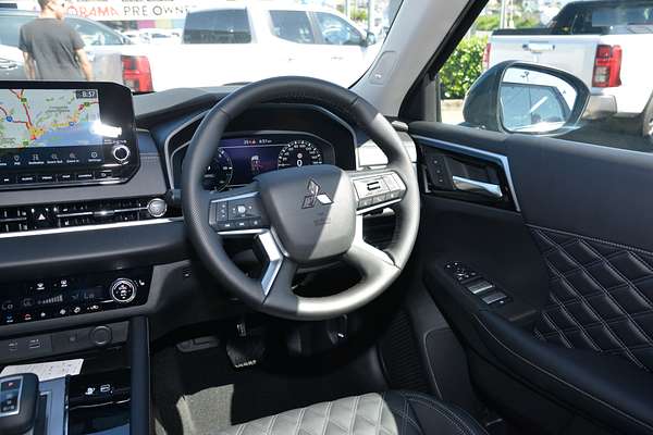 2024 Mitsubishi Outlander PHEV Exceed ZM