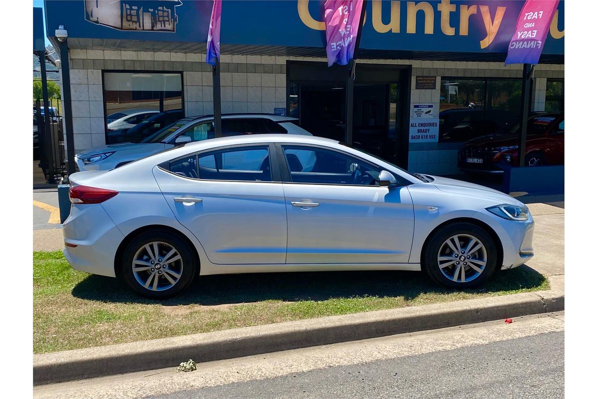 2017 Hyundai Elantra Active AD