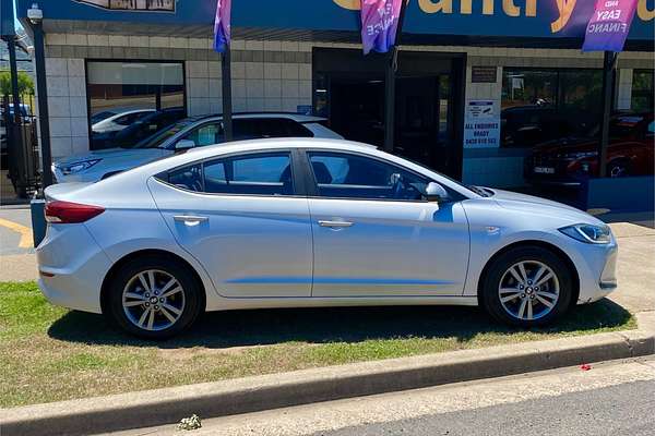 2017 Hyundai Elantra Active AD