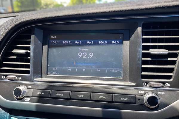 2017 Hyundai Elantra Active AD