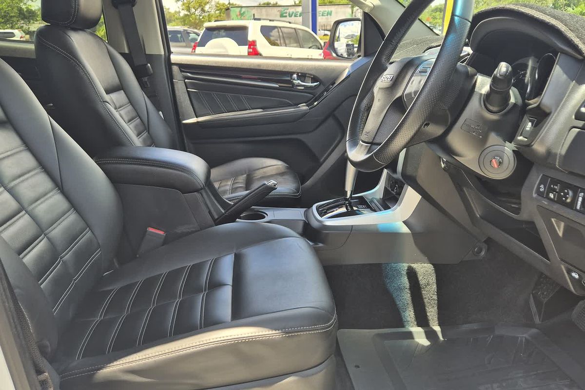 2021 Isuzu MU-X LS-T (4x2) UC MY19