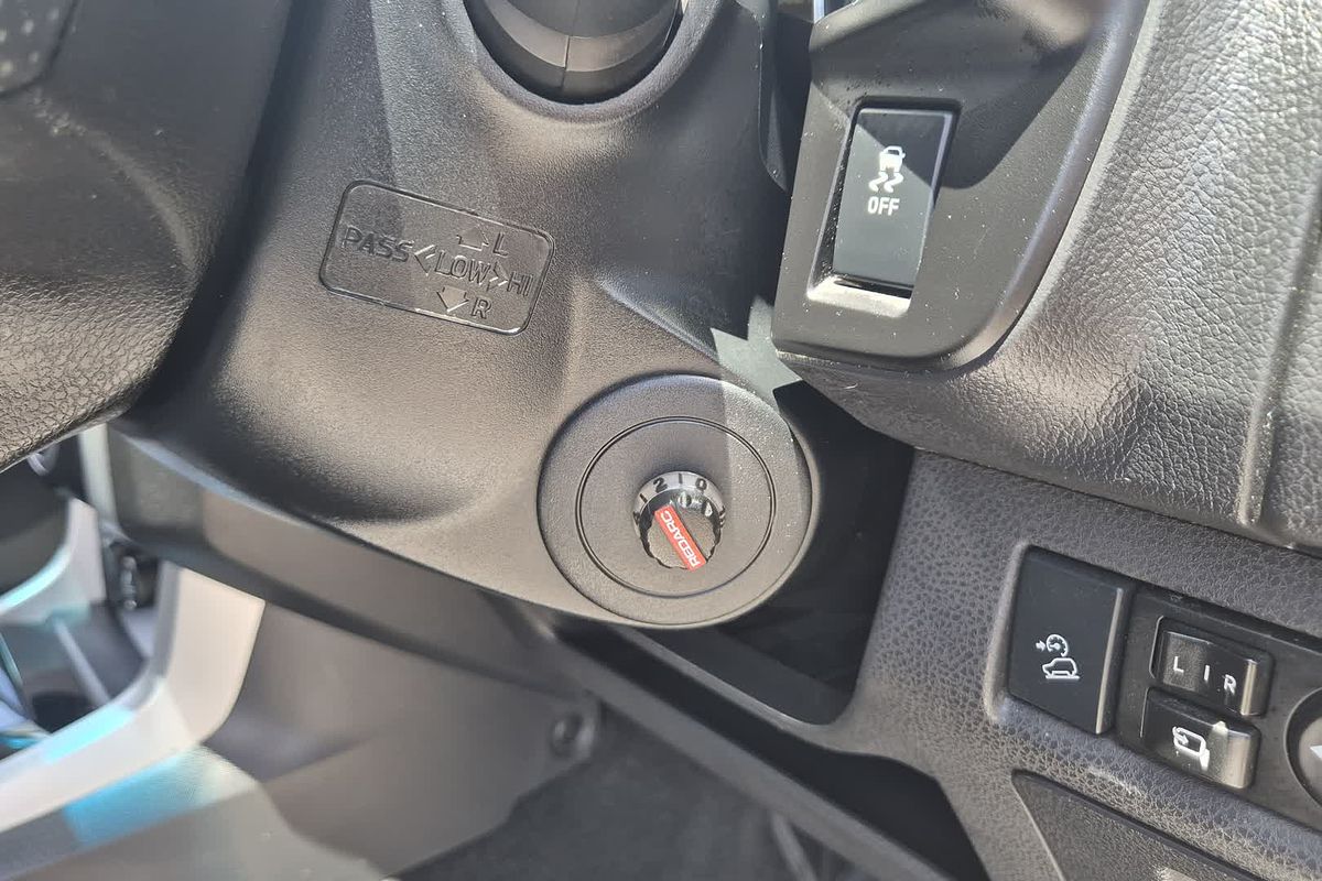 2021 Isuzu MU-X LS-T (4x2) UC MY19