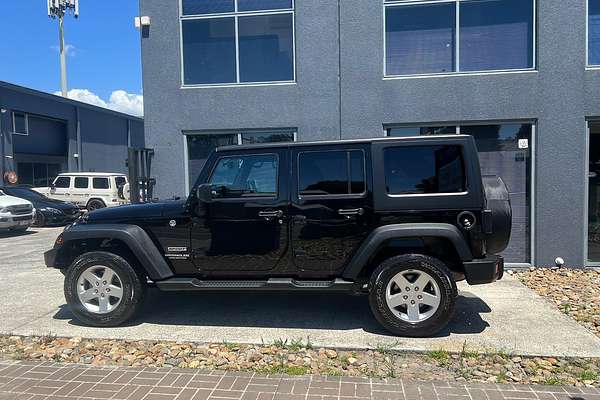 2016 Jeep Wrangler Unlimited Sport JK
