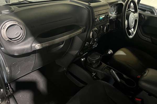 2016 Jeep Wrangler Unlimited Sport JK