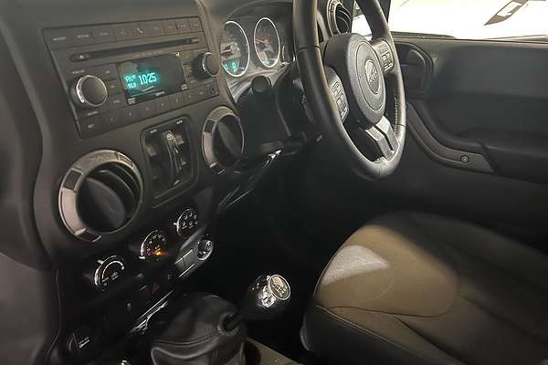 2016 Jeep Wrangler Unlimited Sport JK