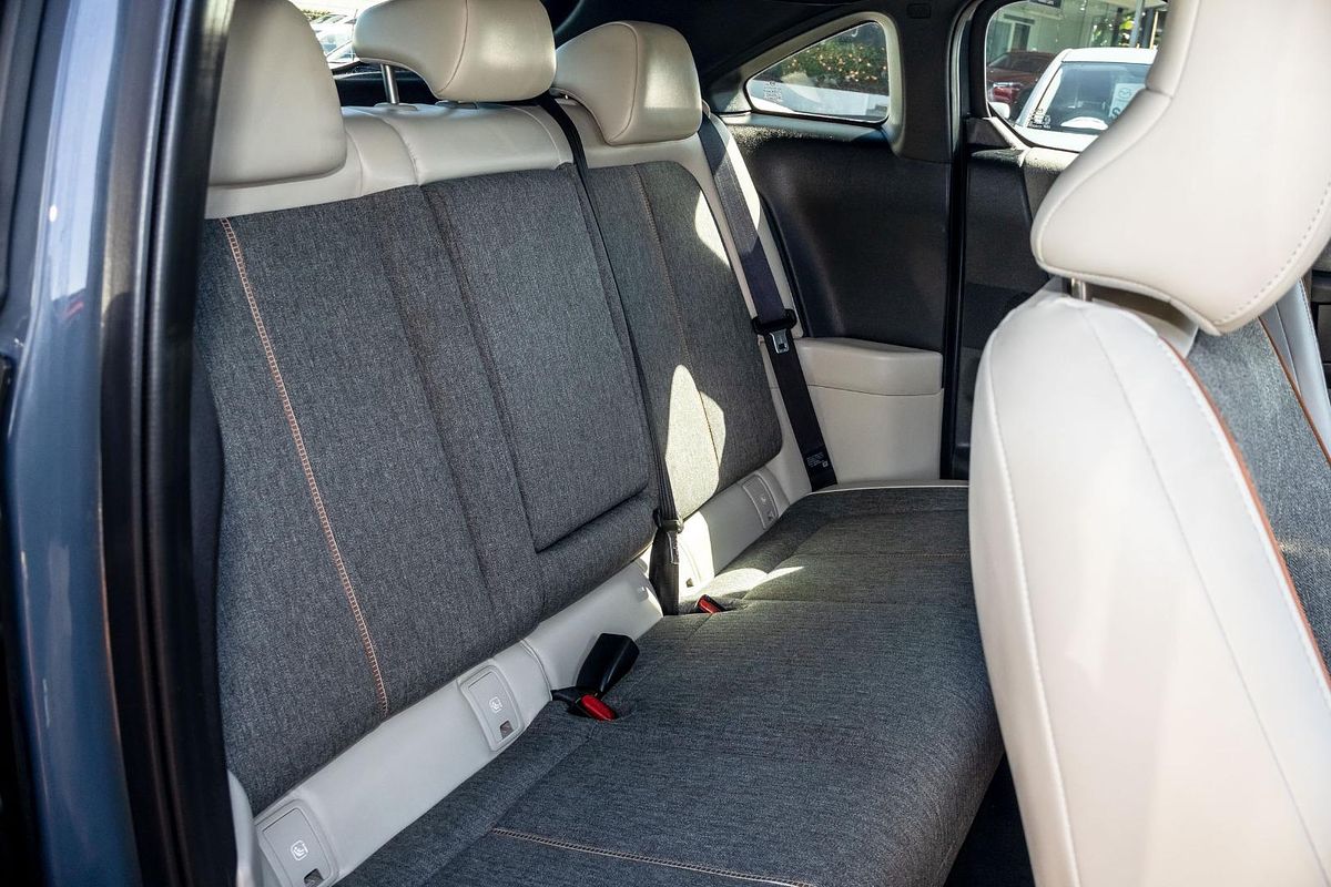 2022 Mazda MX-30 G20e Touring DR Series