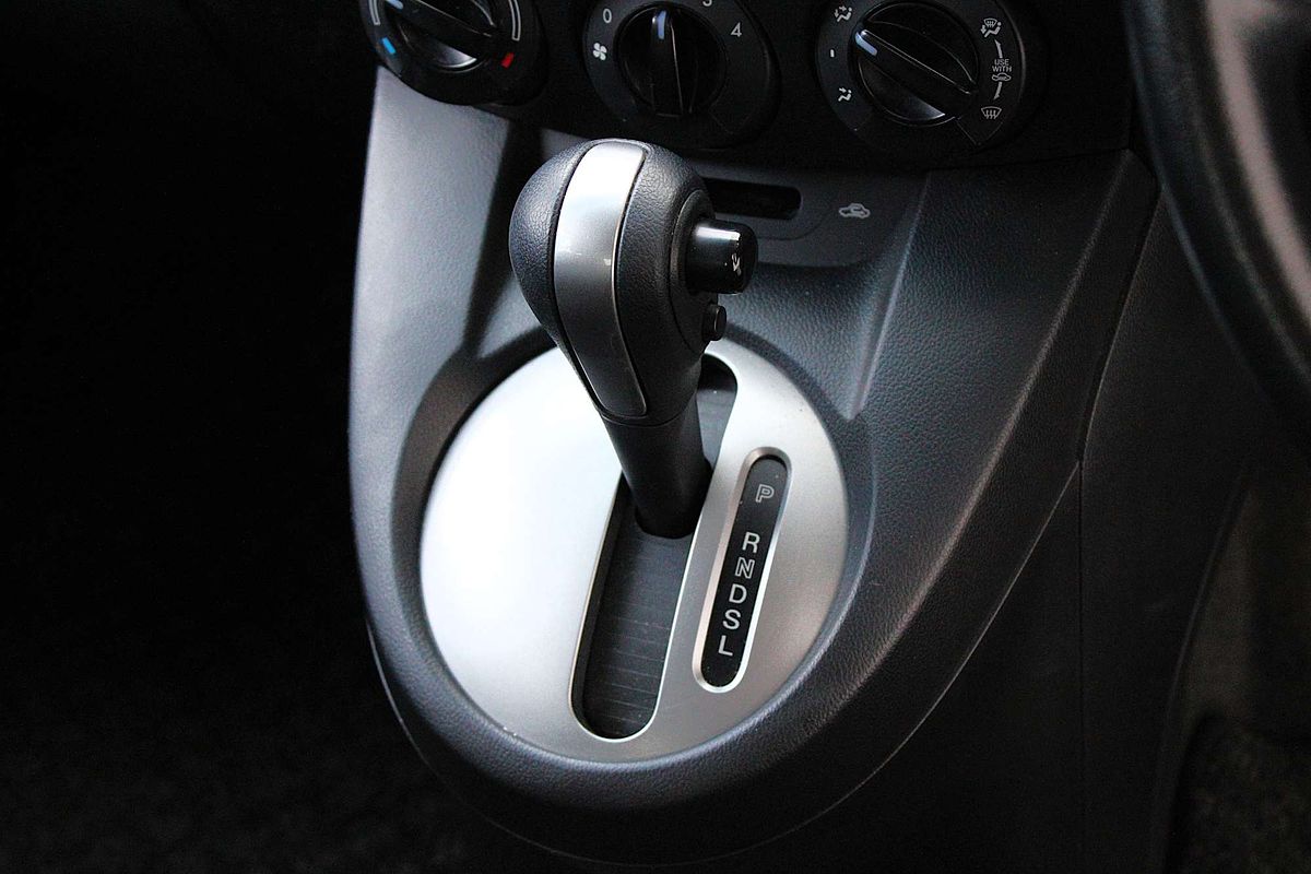 2013 Mazda 2 Neo DE Series 2