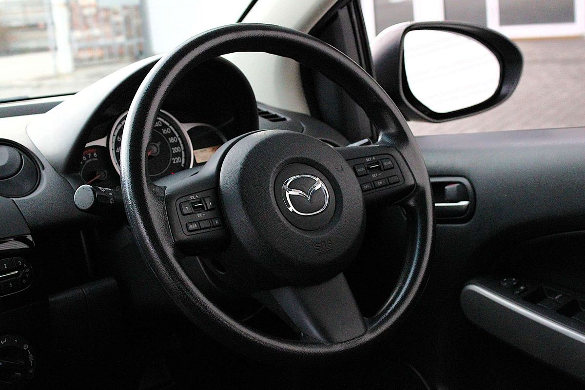 2013 Mazda 2 Neo DE Series 2